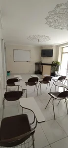 آموزشگاه زبان فاخر 5