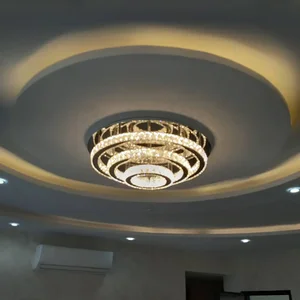 برق‌کار و نصاب لوستر ساختمان 5