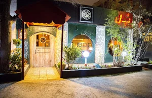 کافی شاپ پل