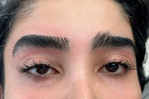 اصلاح تخصصي ابرو اصفهان راضیه رجبی