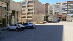 مشاورین املاک قصر ۱۱۸ 3
