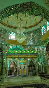 حرم امام زادگان وقبرستان مزیدآبادنطنز