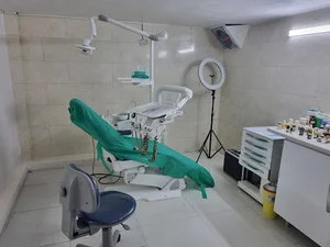 کلینیک دندانپزشکی الماس