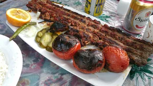 رستوران پاییزان