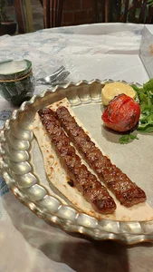 رستوران کبابی تشی