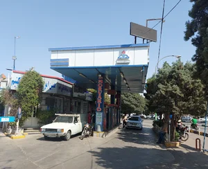 پمپ بنزین