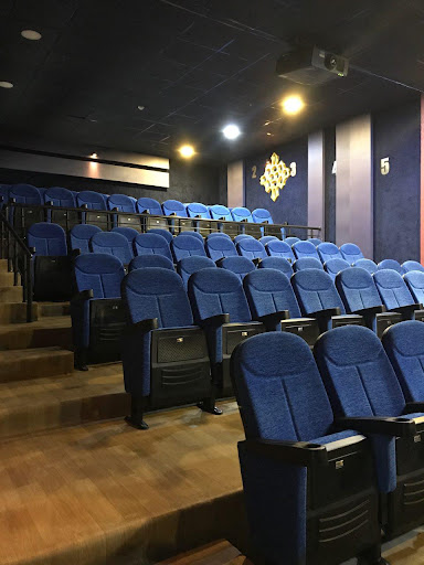 پرديس سينمايى چهارباغ