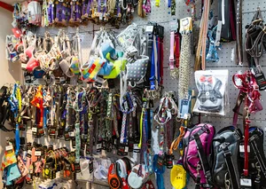 Lima pet store