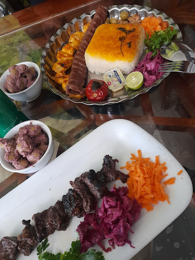 رستوران گیله مرد اصیل