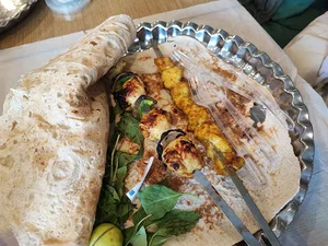 باربیکیو مطعم لاری