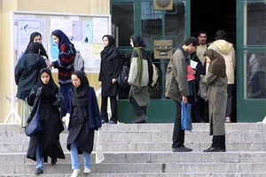 کترینگ و آشپزخانه خان