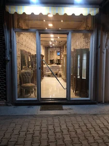 فروشگاه مبل شانل(آشنائی فام)