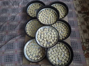نان محلی و نان حلوایی زرین
