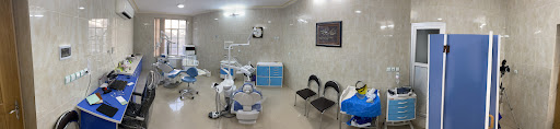 مطب دندانپزشکی دکتر قطب زاده متخصص ایمپلنت