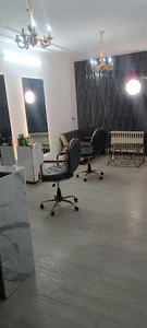 سالن زیبایی Vip الناز چشمی