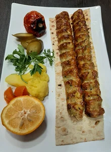 رستوران دارچین