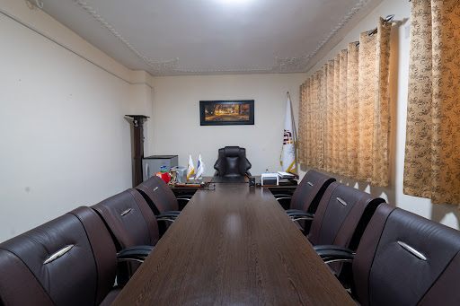 موسسه اموزشی اپادانا