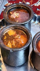 رستوران سنتی امیرنشین 4