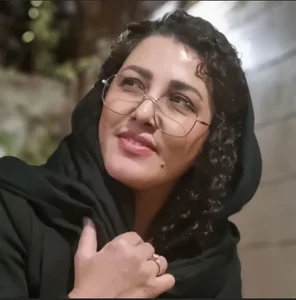 استودیو آدم و حوا