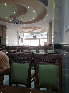 رستوران خدایی