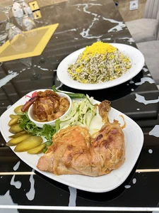 رستوران آقايي بومهن