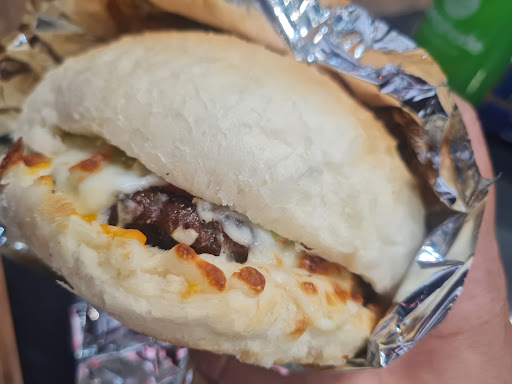 فست فود هزار و یکشب