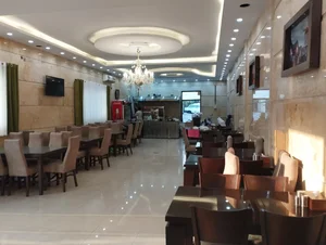 رستوران عالی 2