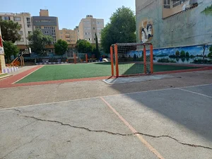 دبیرستان نمونه دولتی شهید صالحی 1