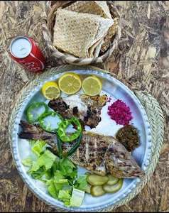 کافه کارن ماهی کباب ذغالی