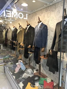 پوشاک گلپوش