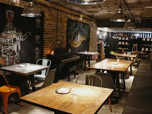 باغ سرای شب های دربند