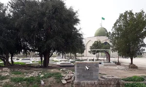 امامزاده احمد(شاه جنیان)قبرستان شهدای زیرزرد و دوریکل