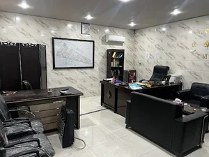 مشاورین املاک آران
