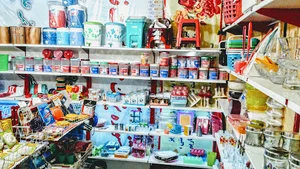 پلاستیک وبلورجات طلایی