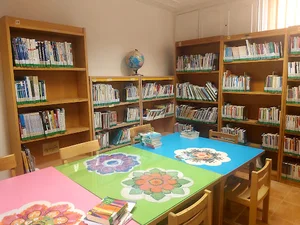 سالن مطالعه و کتابخانه شهرداری بهارستان