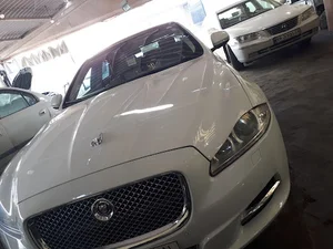 کلینیک تخصصی هیوندای و کیا هاشمی