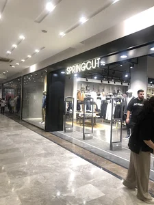 اسپرینگ کات بام لند