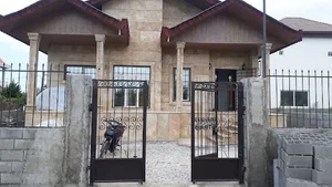 اقامتگاه ویلایی استخردار عارف