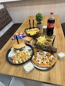 فست فود استار لانژ