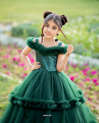 تولیدی لباس مجلسی کودک و نوجوان. گلاریس