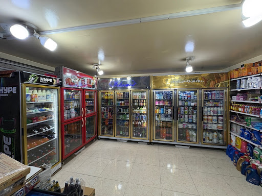 سوپر مارکت اهورا
