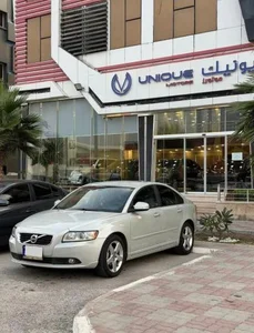نمایشگاه اتومبیل یونیک موتورز 2
