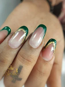 کاشت ناخن زهرا هاشمی