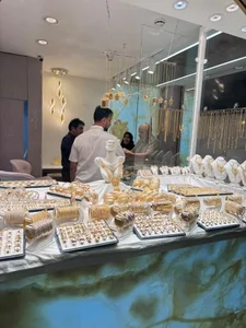 گالری طلا و جواهر زادهوش 3