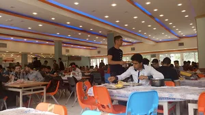 رستوران دانشگاه مهاجر اصفهان