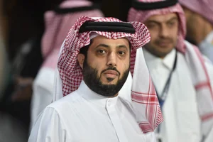 أسطورة الحراسة الألمانية يوجه رسالة لتركي آل الشيخ.. ومغردون ...