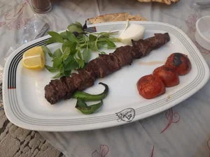 کبابی ئارێز 2