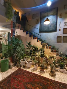 کافه گالری نیست