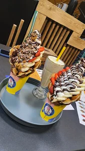 کافه بستنی CoolWay
