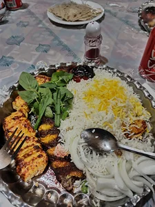رستوران فانوس شب